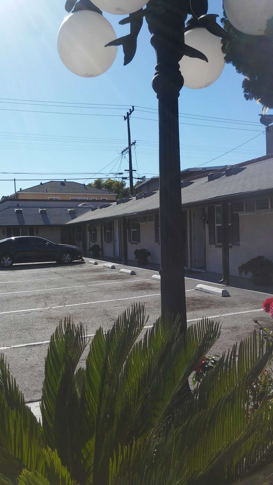 South Gate Motel | 10245 Atlantic Ave, South Gate, CA 90280, USA | Phone: (323) 569-0953