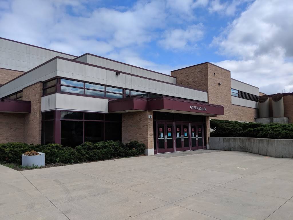 Roseville Area High School | 1240 County Road B2 W, Roseville, MN 55113, USA | Phone: (651) 635-1660