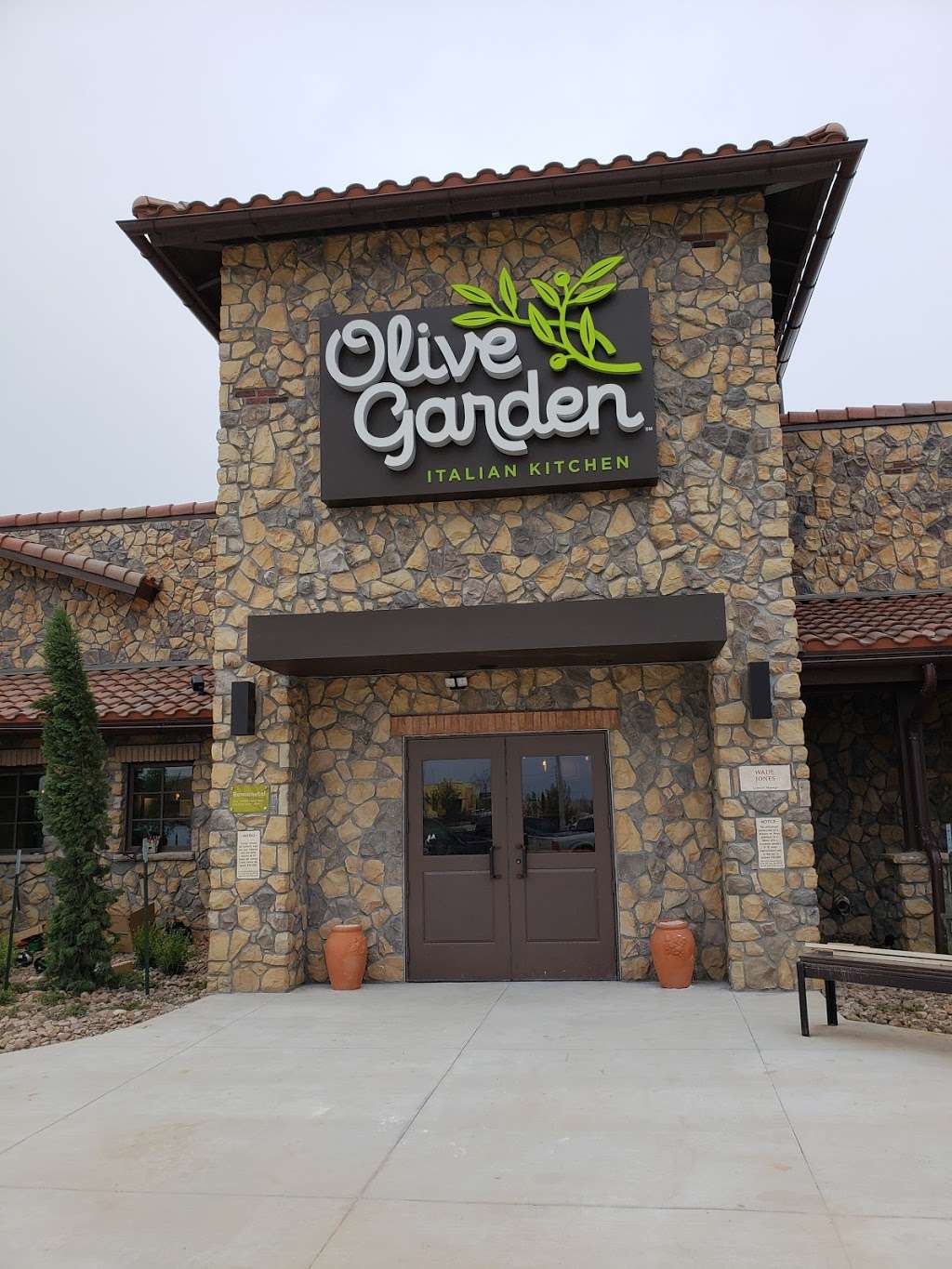 Olive Garden Italian Restaurant | 6955 North Grand Parkway West, Spring, TX 77389 | Phone: (832) 717-7419