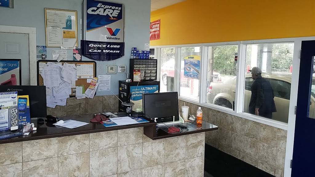 Valvoline Express Care | 5401 Marlboro Pike, District Heights, MD 20747, USA | Phone: (301) 736-3200