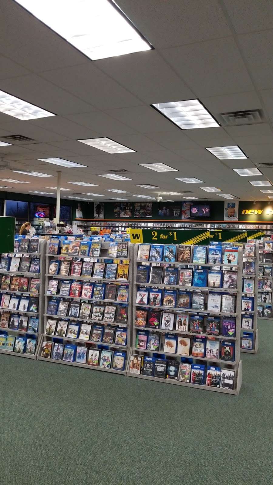 Family Video | 1700 10th Ave, Leavenworth, KS 66048, USA | Phone: (913) 680-1128