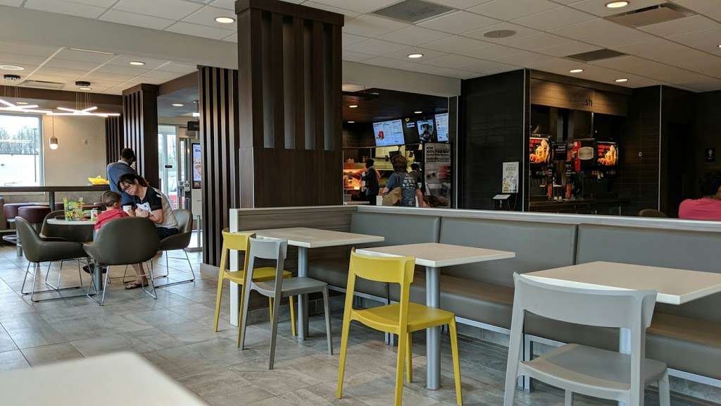 McDonalds | 5265 James Madison Pkwy, King George, VA 22485, USA | Phone: (540) 663-2385