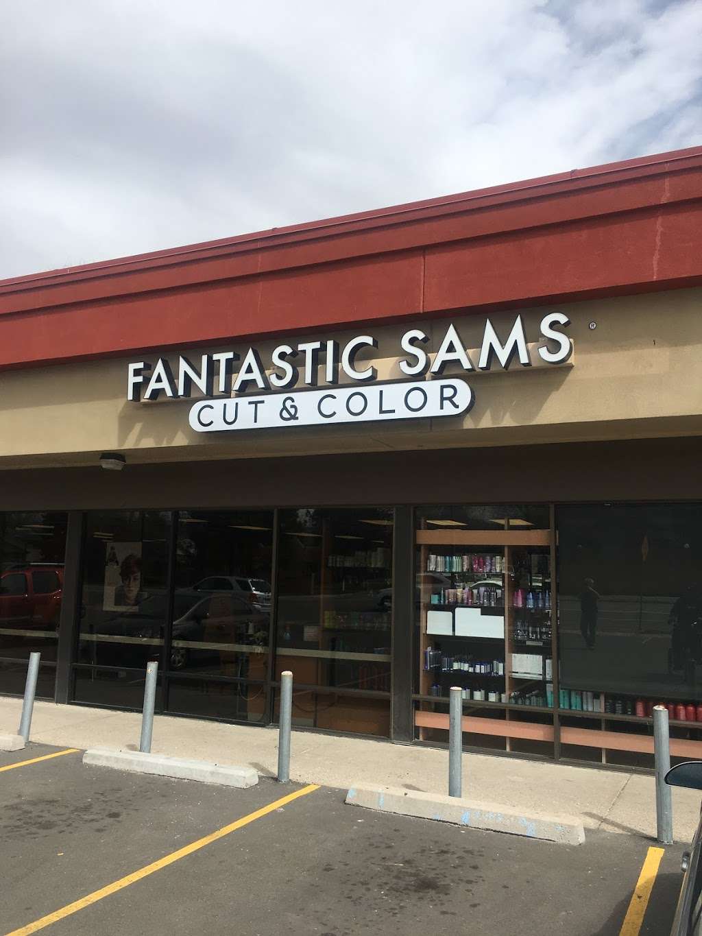 Fantastic Sams Cut & Color | 6488 Ward Rd, Arvada, CO 80004 | Phone: (303) 422-4206