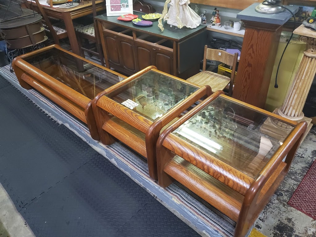 Lake Manawa Antique Mall | 201 Veterans Memorial Hwy, Council Bluffs, IA 51501, USA | Phone: (712) 308-1934