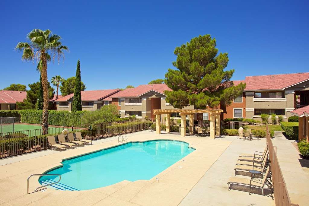 Sky Court Harbors at The Lakes | 9025 W Desert Inn Rd, Las Vegas, NV 89117 | Phone: (702) 255-0782