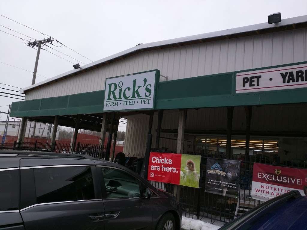 Ricks Farm • Feed • Pet | 29 Park Ave, Englishtown, NJ 07726, USA | Phone: (732) 446-4330