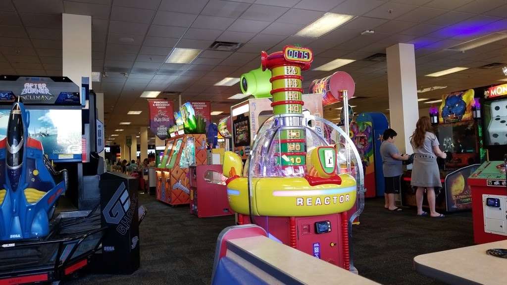 Chuck E. Cheeses | 24039 Hesperian Blvd, Hayward, CA 94545, USA | Phone: (510) 265-0590