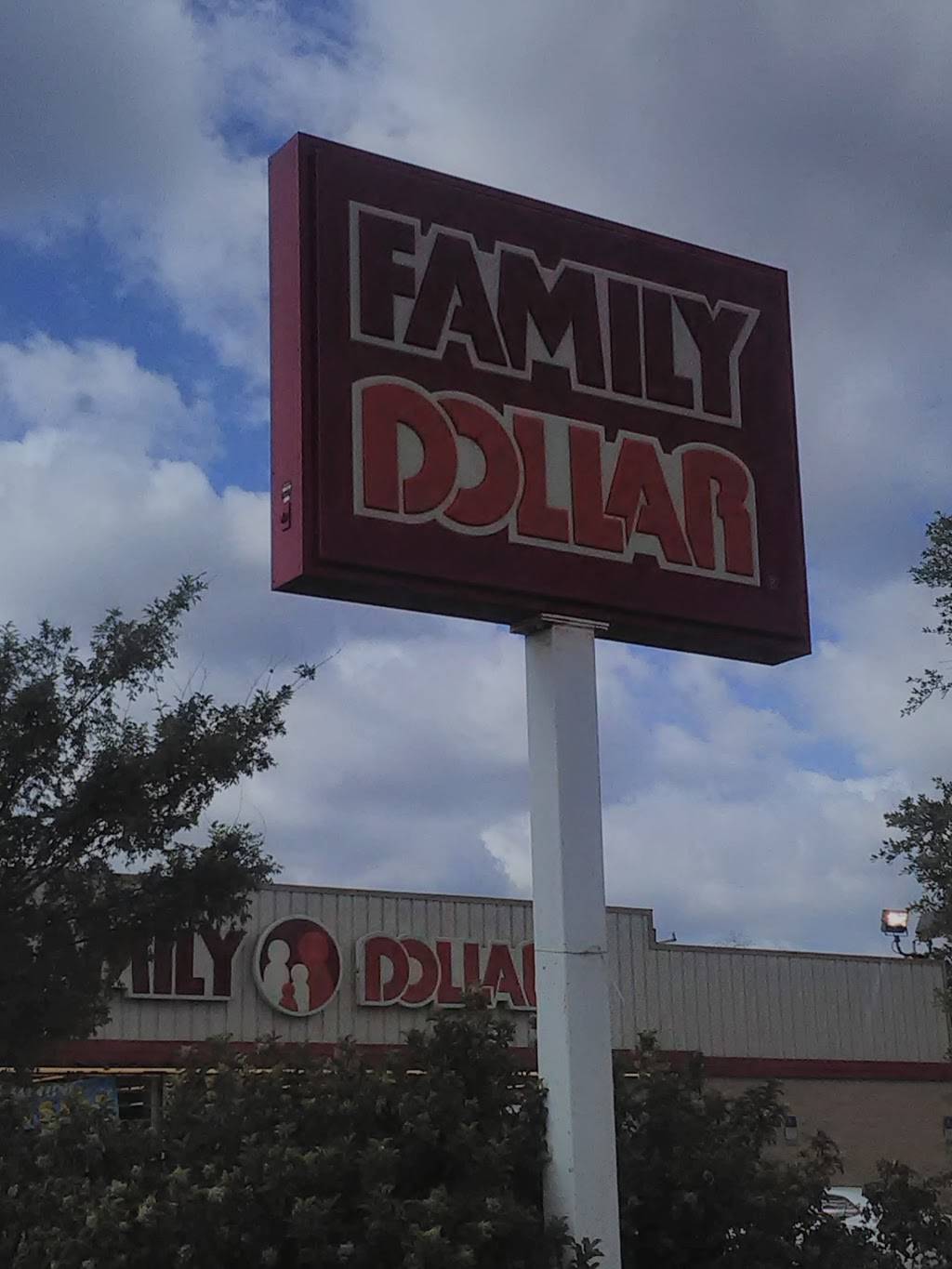 Family Dollar | 2610 N Main St, Jacksonville, FL 32206, USA | Phone: (904) 354-5814