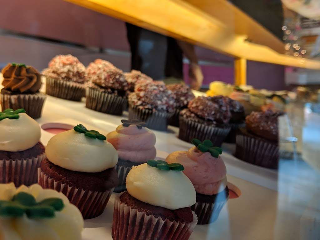 Karas Cupcakes | 855 El Camino Real #50, Palo Alto, CA 94301 | Phone: (650) 326-2253