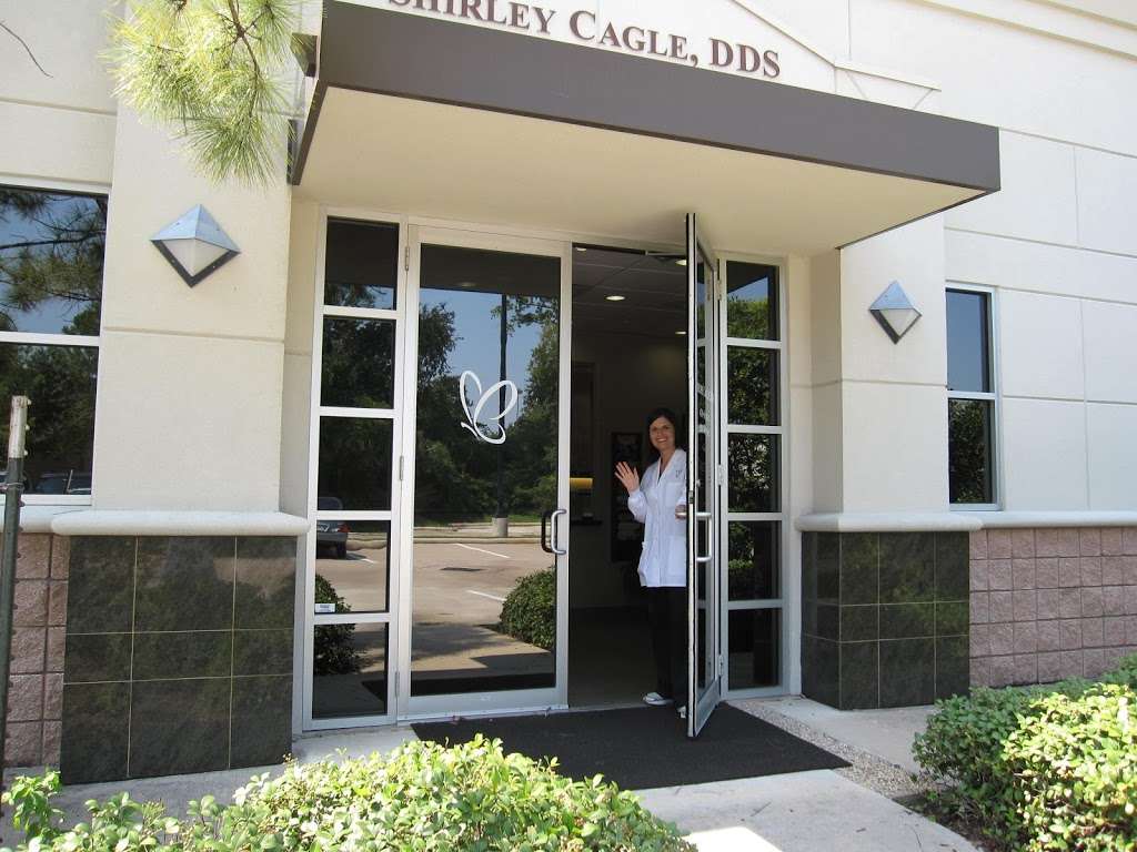 Shirley E. Cagle, DDS | 6769 Lake Woodlands Dr Suite A, The Woodlands, TX 77382, USA | Phone: (281) 681-9442