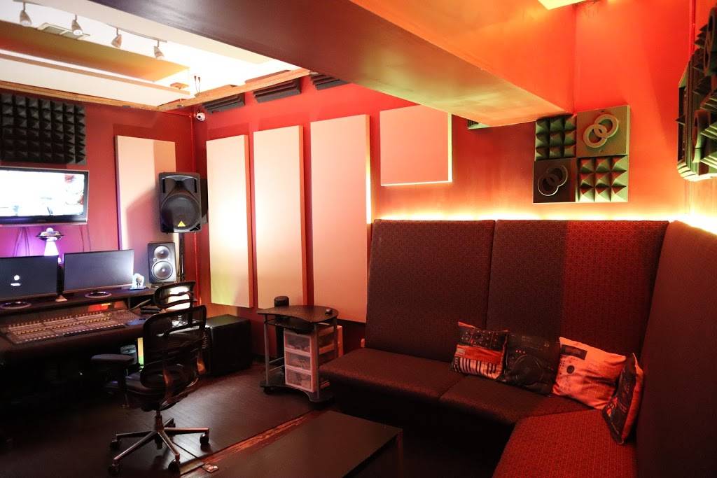 Solar Sound Studio | 1453 Carroll Dr NW, Atlanta, GA 30318, USA | Phone: (678) 973-2295