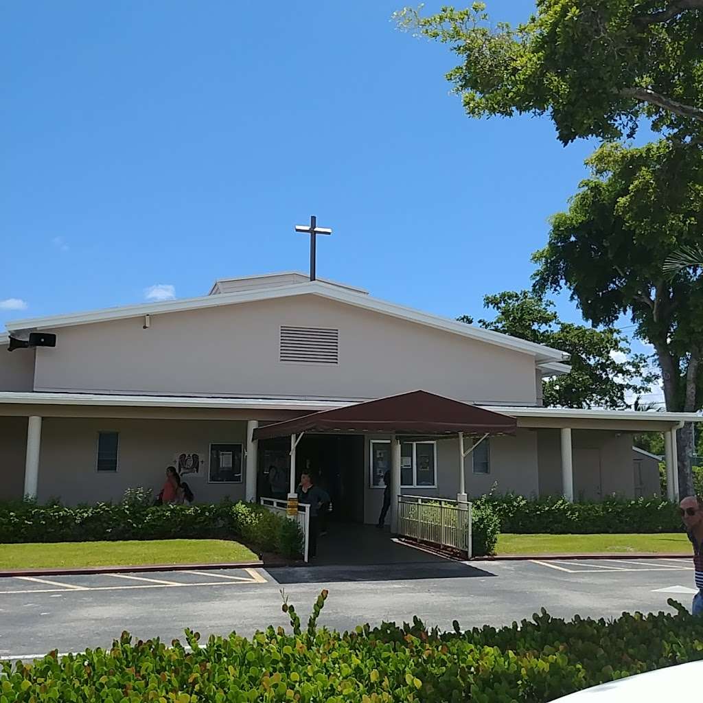 St Matthew Catholic Church | 542 Blue Heron Dr, Hallandale Beach, FL 33009, USA | Phone: (954) 458-1590