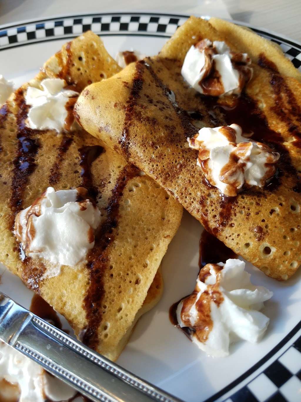 Darien Diner | 275 Post Rd, Darien, CT 06820, USA | Phone: (203) 655-3181