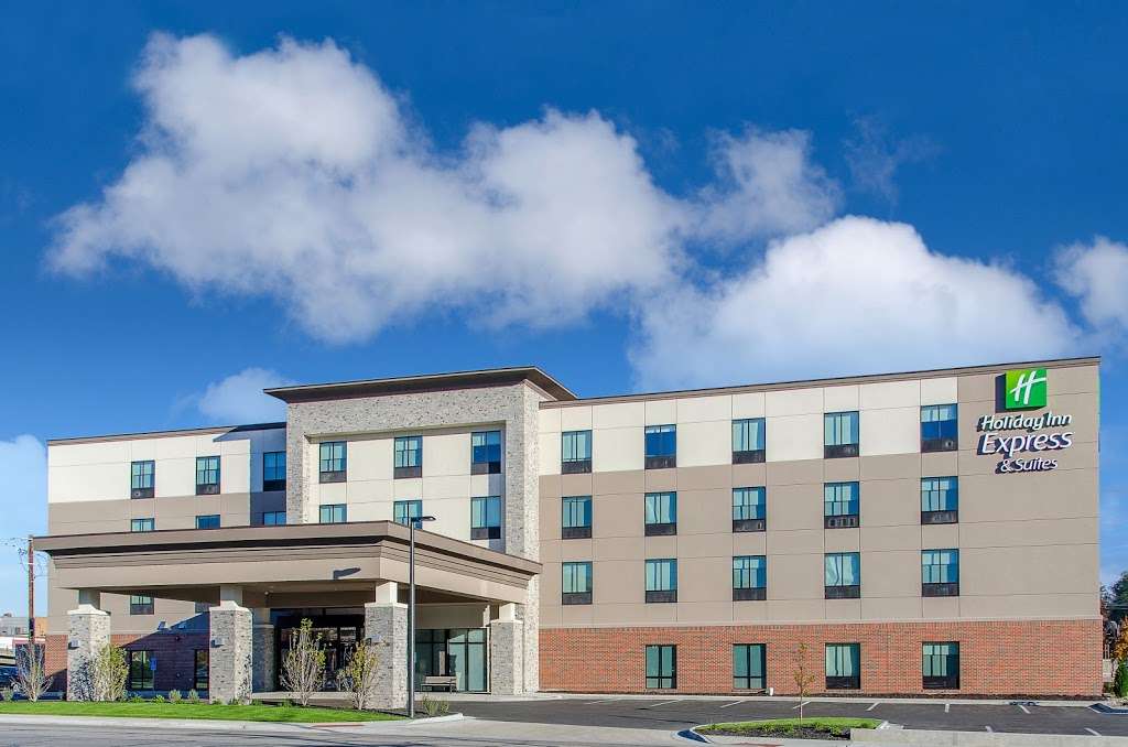 Holiday Inn Express & Suites Atchison | 401 Main St, Atchison, KS 66002, USA | Phone: (913) 674-0033