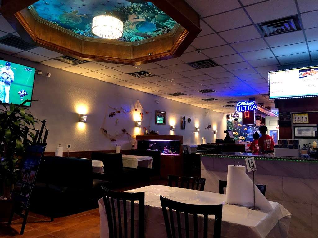 Houston Crawfish & Seafood | 13192 Veterans Memorial Dr, Houston, TX 77014, USA | Phone: (832) 446-3488