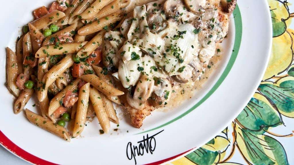 Grotto Ristorante | 5222 Seawall Blvd, Galveston, TX 77551, USA | Phone: (409) 740-8605