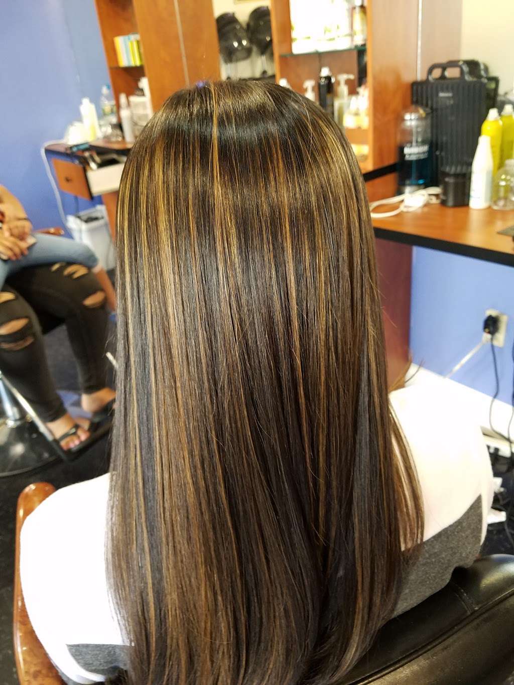 Luisianys Dominican Hair Salon | 3121, 5600 W Berks St, Philadelphia, PA 19131, USA | Phone: (215) 878-3284