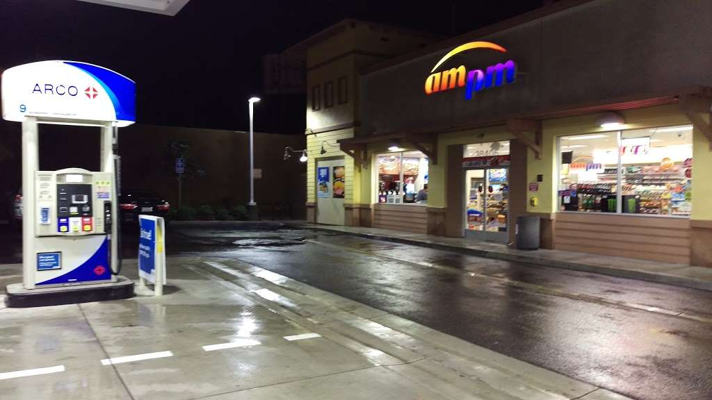 ampm | 28406 Sand Canyon Rd, Santa Clarita, CA 91387, USA | Phone: (661) 252-2857