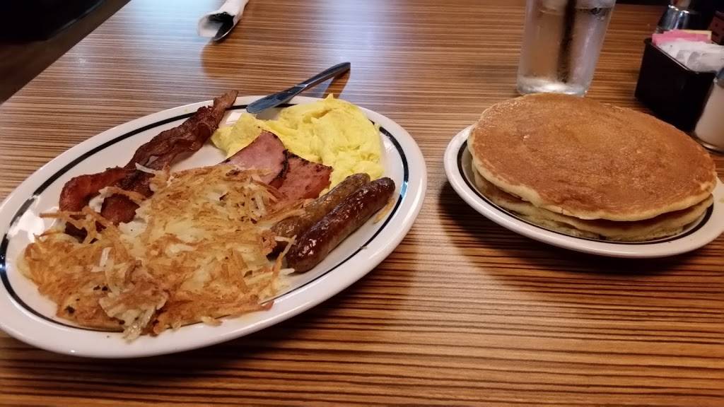 IHOP | 2501 N 44th St, Phoenix, AZ 85008, USA | Phone: (602) 808-9380