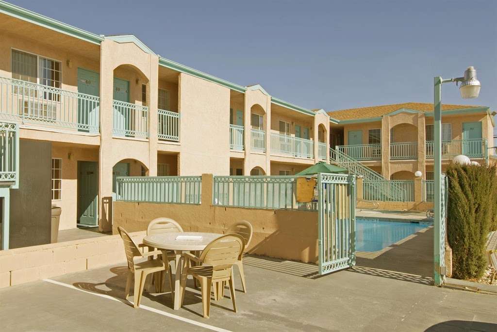 Americas Best Value Inn Mojave | 16352 Sierra Hwy, Mojave, CA 93501, USA | Phone: (661) 824-9317