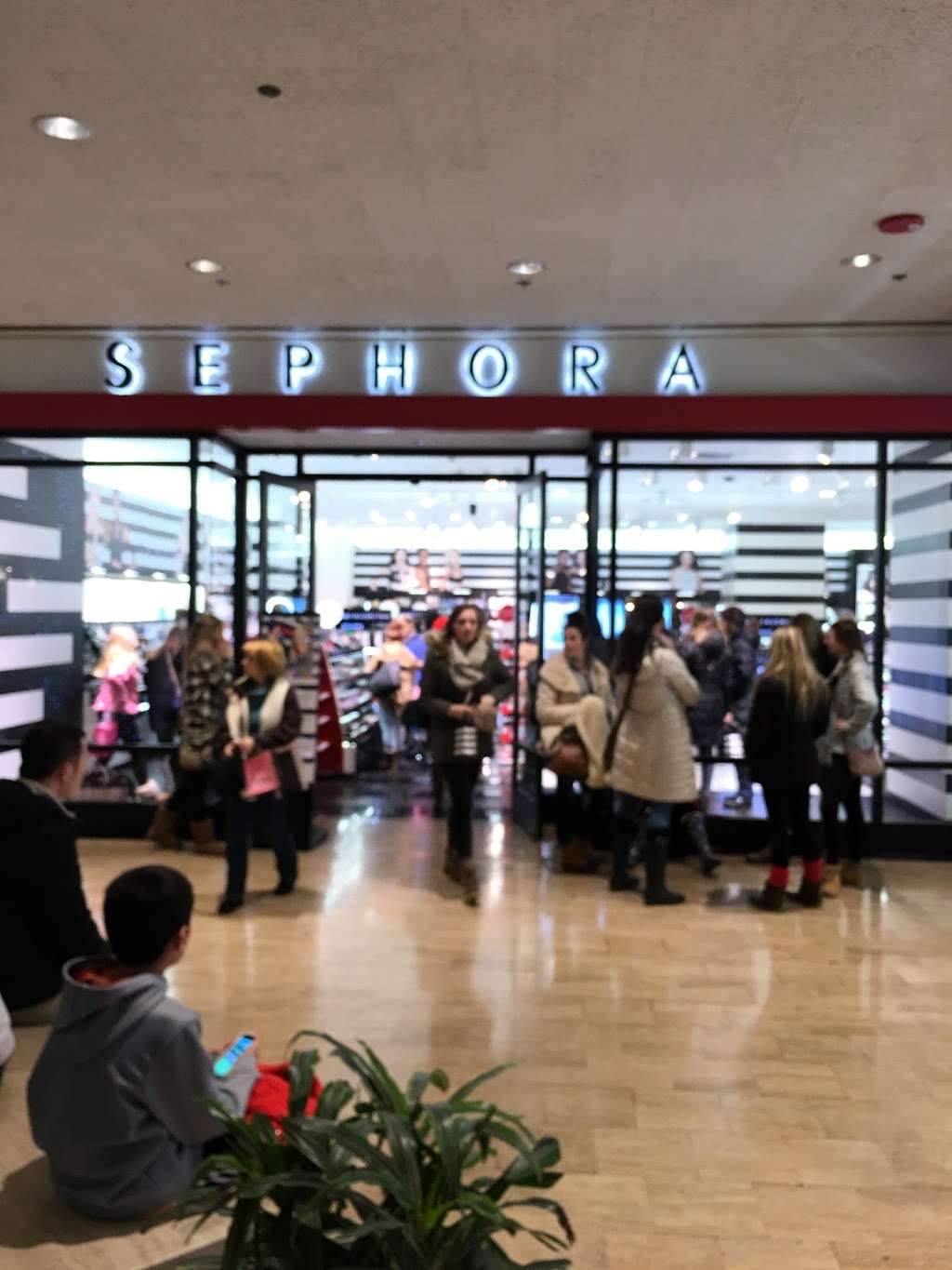 SEPHORA | 845 N Michigan Ave, Chicago, IL 60611 | Phone: (312) 335-9391