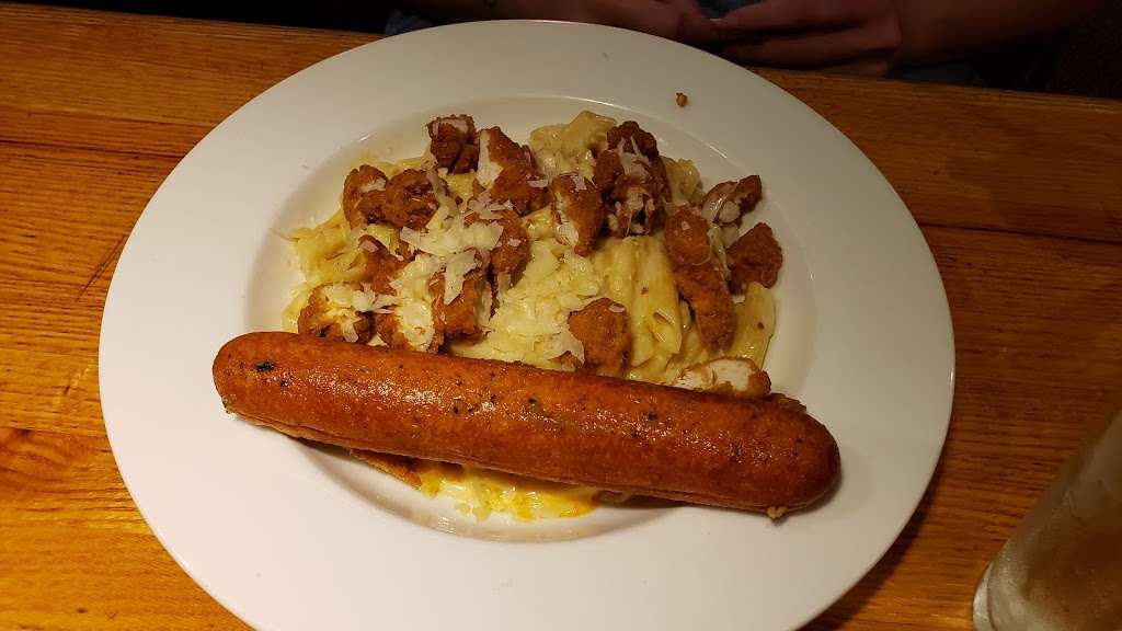 Applebees Grill + Bar | 2126 Gateway Center Dr, Belvidere, IL 61008, USA | Phone: (815) 544-0136