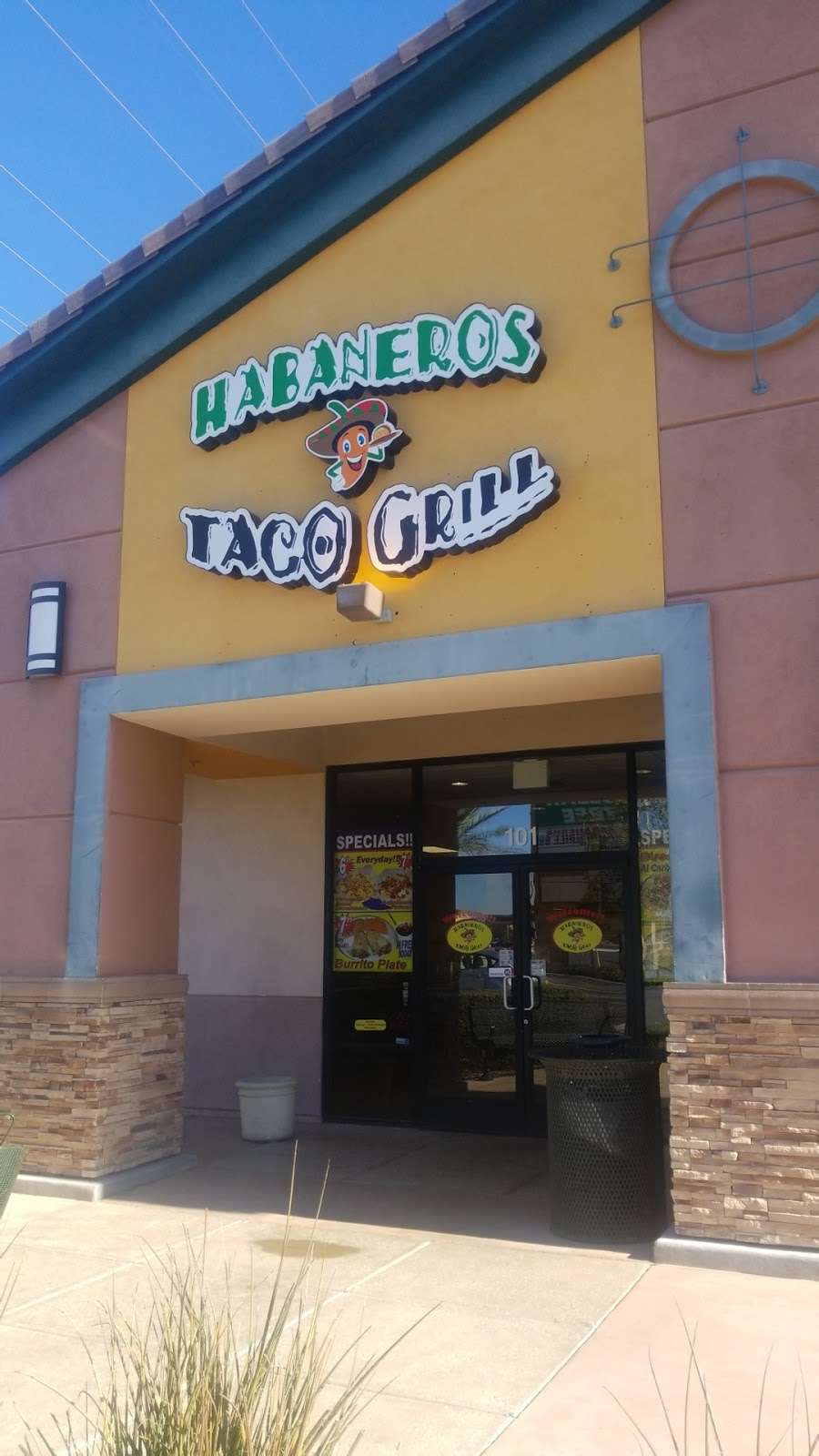 Habaneros Taco Grill #5 (Centennial) | 171 W Centennial Pkwy #101, North Las Vegas, NV 89084, USA | Phone: (702) 331-4498