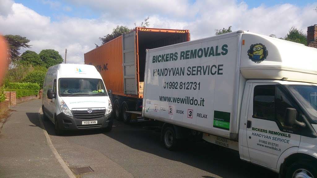 Bickers removals Man and a Van Hire | Ashdene/Theydon Pk Rd, Epping, Theydon Bois, Epping CM16 7LS, UK | Phone: 01992 812731