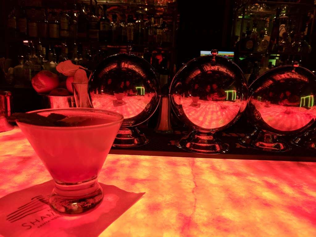 ONYX Rooftop Bar | 1301 Ocean Ave #1019, Santa Monica, CA 90401, USA | Phone: (310) 394-2791