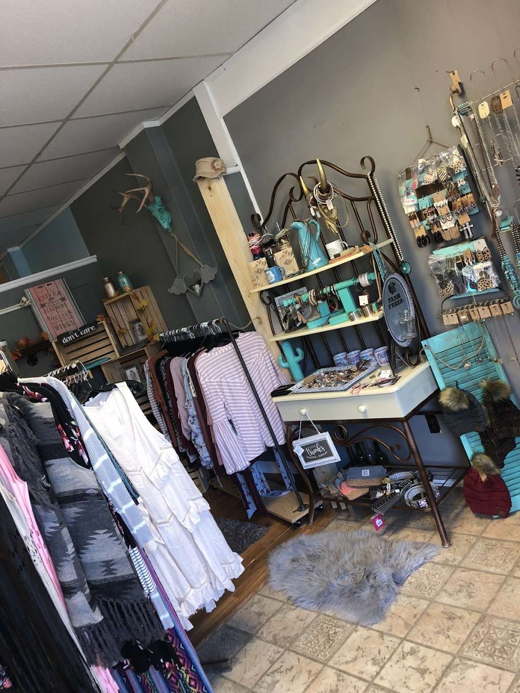 Rockin K Boutique | 105 E Main St, Thorntown, IN 46071, USA | Phone: (765) 436-8058