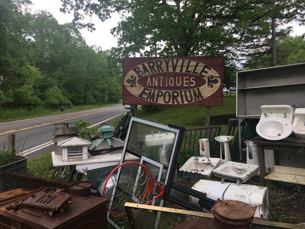 Barryville Emporium | 3424 NY-97, Barryville, NY 12719, USA | Phone: (845) 557-0704