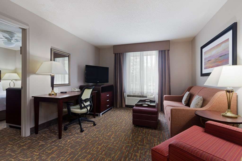 Homewood Suites by Hilton Somerset | 101 Pierce St, Somerset, NJ 08873, USA | Phone: (732) 868-9155