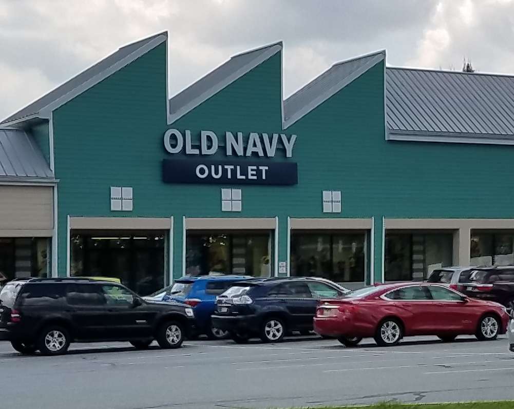 Old Navy Outlet | 311 STANLEY K. TANGER BLVD, SUITE 100, Lancaster, PA 17602 | Phone: (717) 291-6502