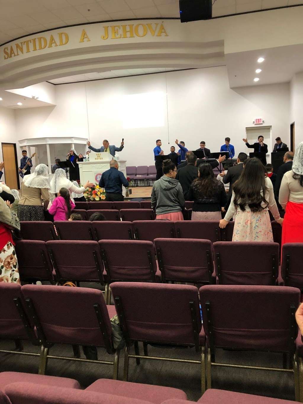 Iglesia Centro de Avivamiento Apostólico SW | 11702 Dashwood Dr, Houston, TX 77072 | Phone: (832) 725-3266