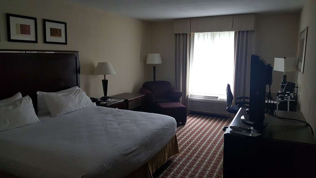 Holiday Inn Express & Suites White Haven - Lake Harmony | 547 PA-940, White Haven, PA 18661 | Phone: (570) 443-2100
