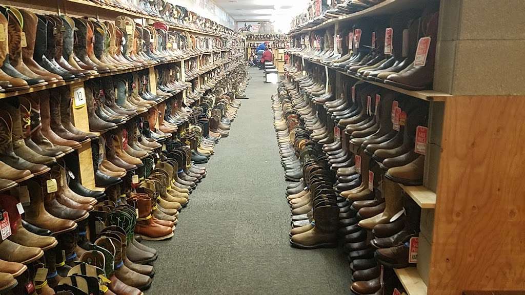 St. Joe Boot Company | 3749 Pacific St, St Joseph, MO 64507 | Phone: (816) 232-8128