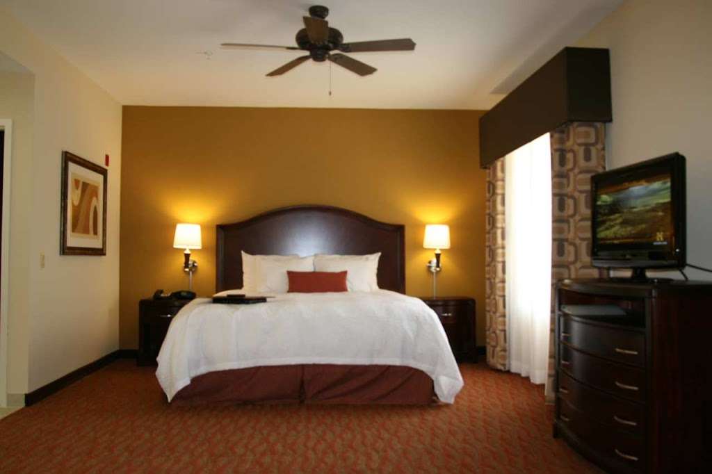 Hampton Inn & Suites Conroe - I-45 North | 2242 Stoneside Rd, Conroe, TX 77303, USA | Phone: (936) 539-1888