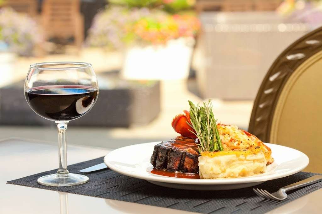 seaview Restaurant & Lounge | Ocean Place Conference Center, 1 Ocean Blvd #2, Long Branch, NJ 07740, USA | Phone: (732) 483-5788