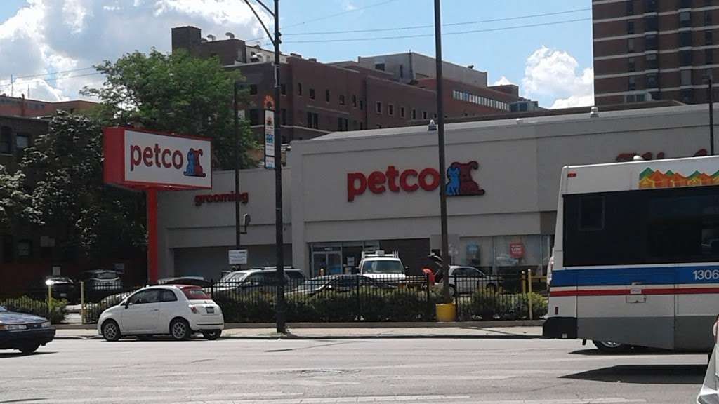 Petco | 3046 N Halsted St, Chicago, IL 60657, USA | Phone: (773) 935-7547