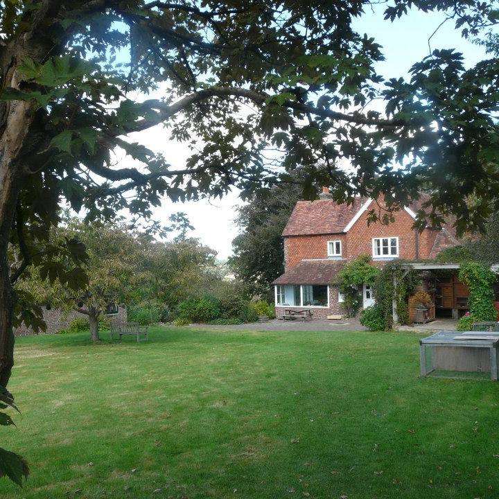 Manor Court Farm | Ashurst Road, Royal Tunbridge Wells, Ashurst TN3 9TB, UK | Phone: 01892 740279