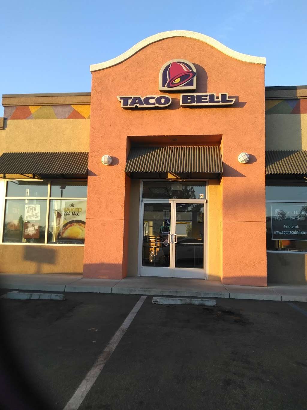 Taco Bell | 2204 N Garey Ave, Pomona, CA 91767, USA | Phone: (909) 392-9474