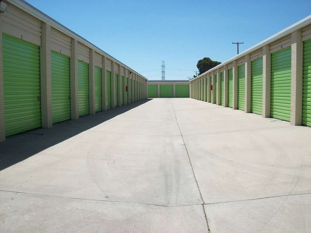 Extra Space Storage | 13473 E Foothill Blvd, Fontana, CA 92335, USA | Phone: (909) 899-1784