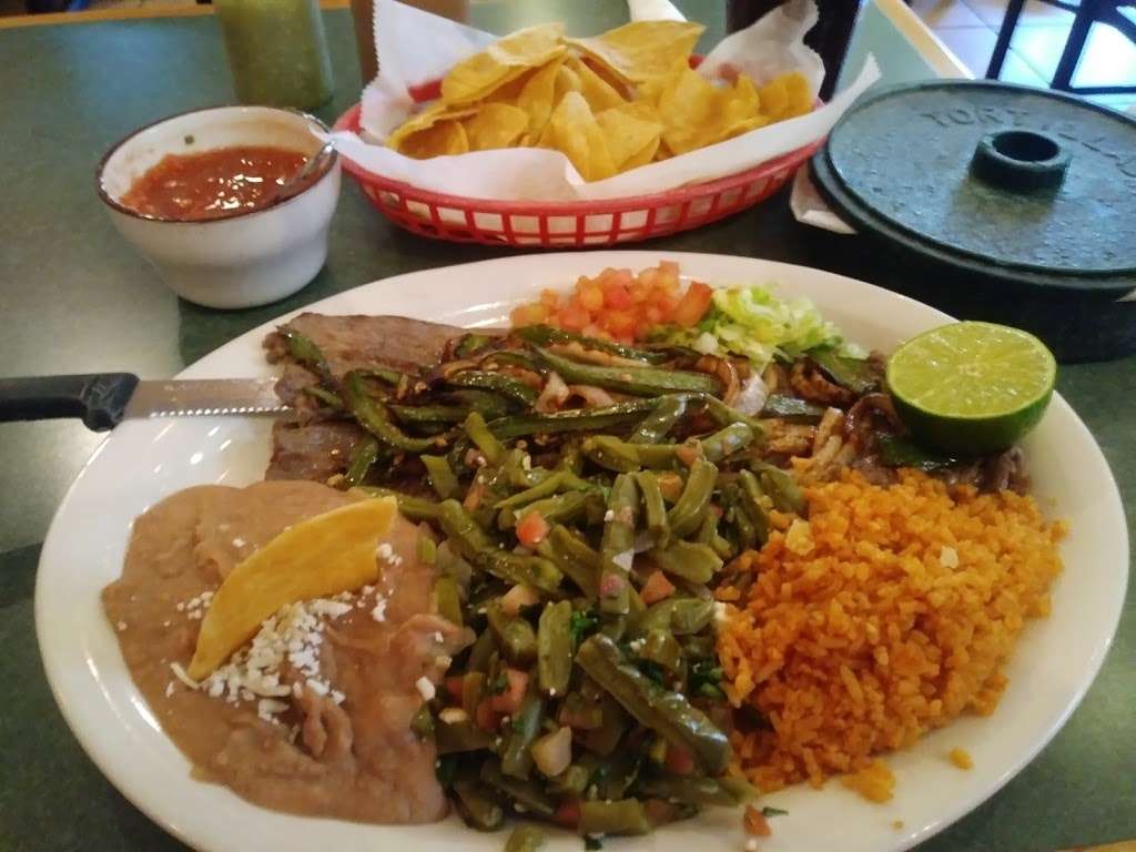 La Gaviota Supermercado y Restaurante | 10728 W 133rd Ave, Cedar Lake, IN 46303, USA | Phone: (219) 390-7356