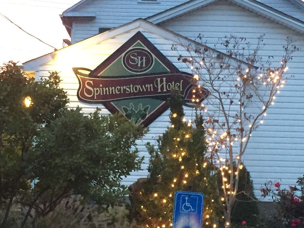 Spinnerstown Hotel Restaurant & Taproom | 2195 Spinnerstown Rd, Quakertown, PA 18951, USA | Phone: (215) 536-7242