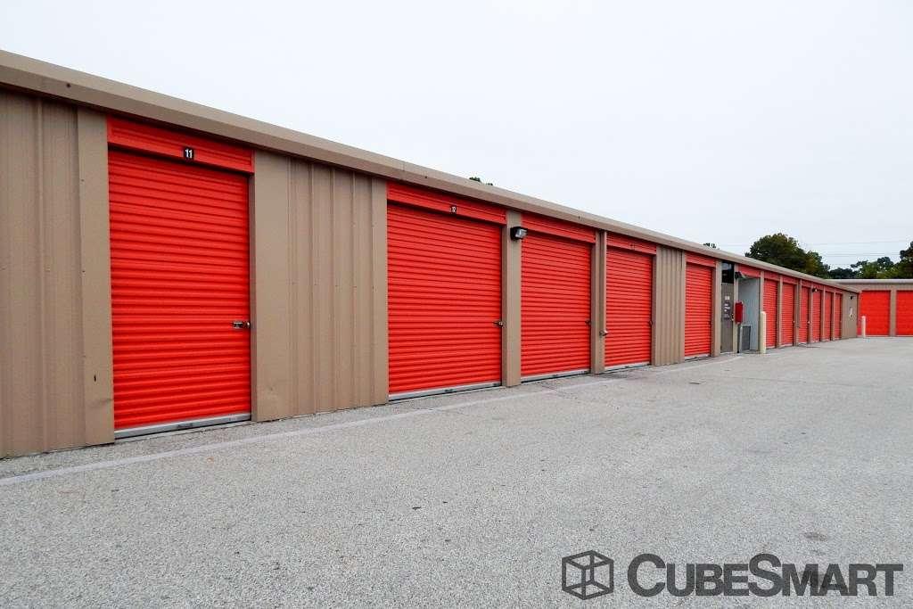 CubeSmart Self Storage | 7707 N Sam Houston Pkwy E, Humble, TX 77396, USA | Phone: (281) 913-4736