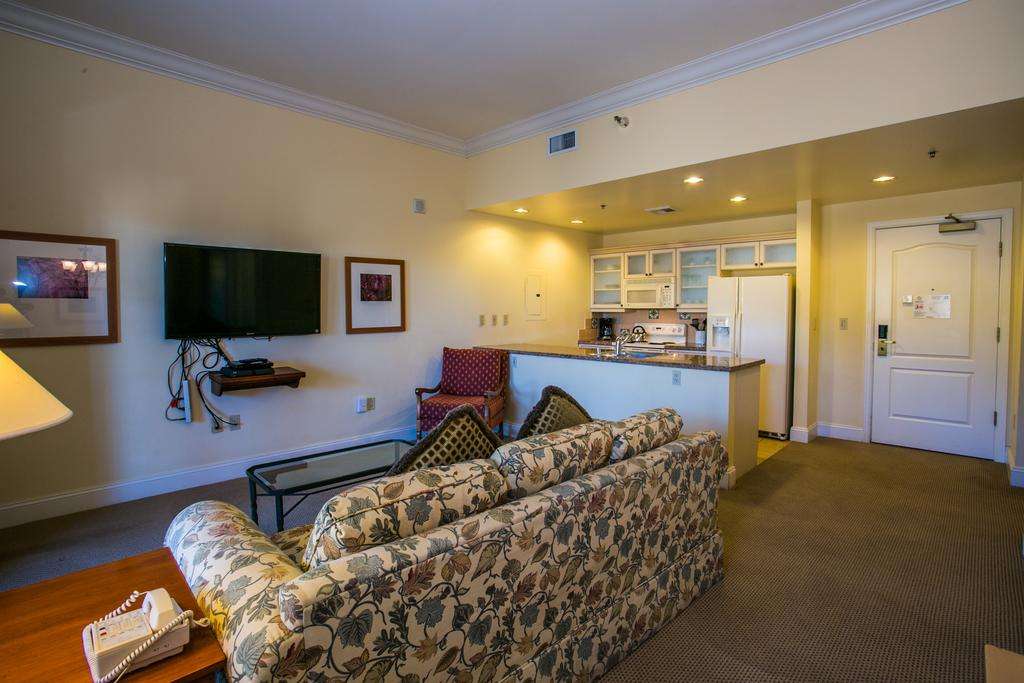 Viera One-Bedroom Apartment #243 | 30 Strada Di Villaggio, Henderson, NV 89011
