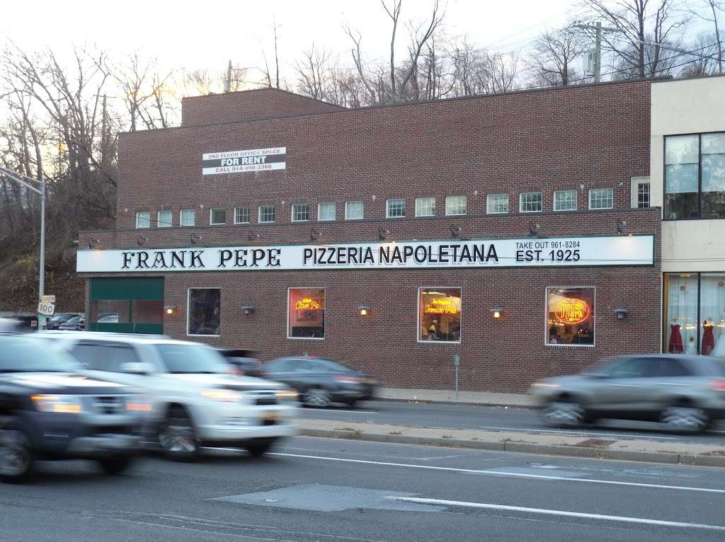 Frank Pepe Pizzeria Napoletana | 1955 Central Park Ave, Yonkers, NY 10710, USA | Phone: (914) 961-8284