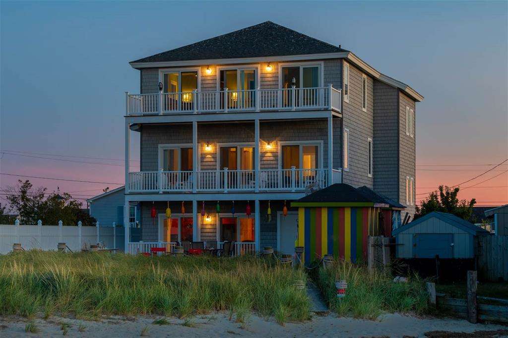 Carey & Giampa Realtors | 240 Ocean Blvd, Seabrook, NH 03874, USA | Phone: (603) 474-3401