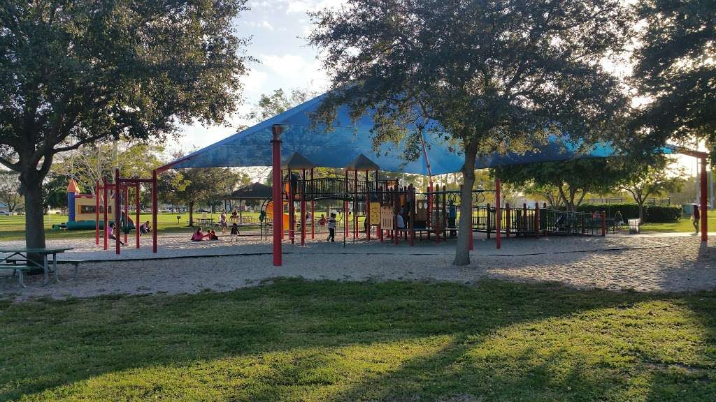 Country Village Park | 6550 NW 188th Terrace, Hialeah, FL 33015, USA | Phone: (305) 622-2594