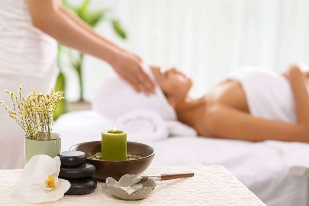 Catalina Sea Spa | 117 Claressa Avenue c, Avalon, CA 90704, USA | Phone: (310) 510-8920